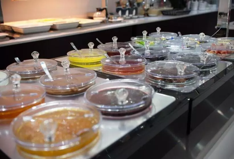 Hotelli Breeze Boutique Athens