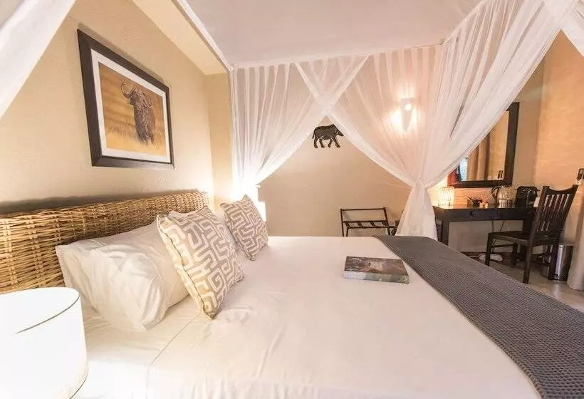 ホテル Bushbaby River Lodge