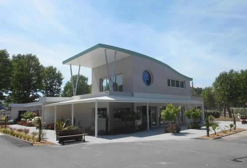 Hotelli Camping La Yole