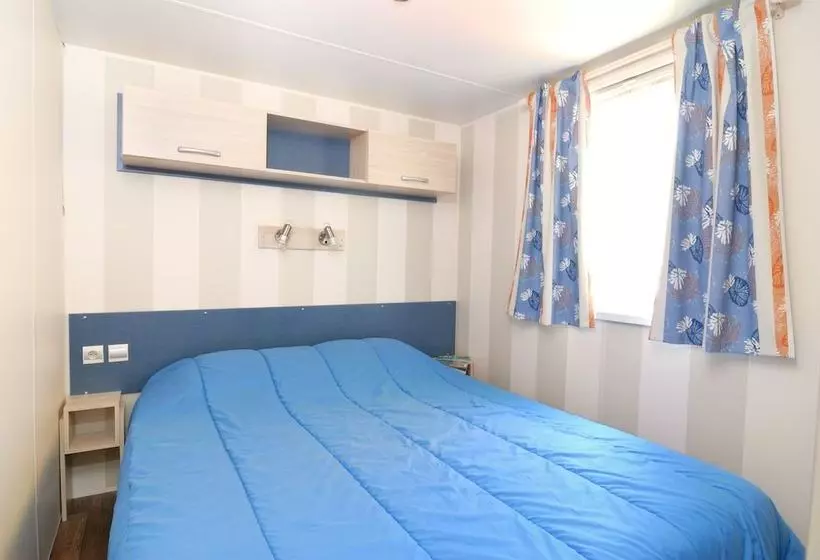 Hotelli Camping La Yole