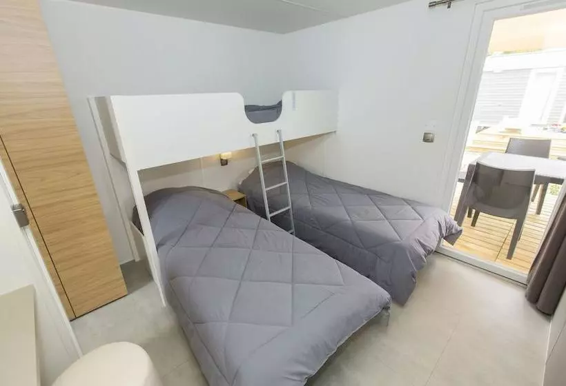 Hotelli Camping La Yole