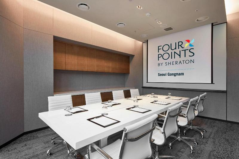 Отель Four Points By Sheraton Seoul, Gangnam