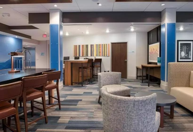 Hotelli Holiday Inn Express & Suites Racine, An Ihg