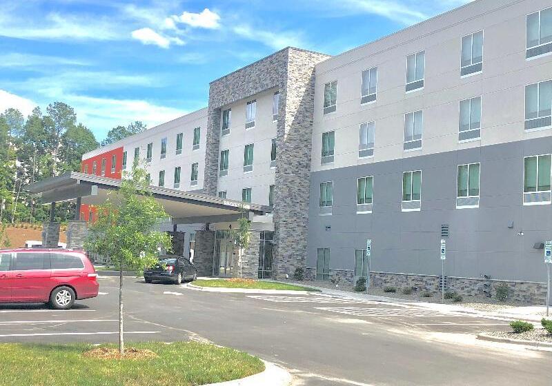 فندق Holiday Inn Express & Suites Raleigh Airport Brier Creek, An Ihg