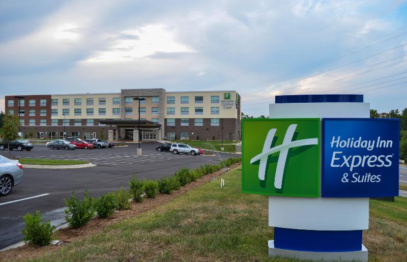 فندق Holiday Inn Express & Suites Raleigh Airport Brier Creek, An Ihg