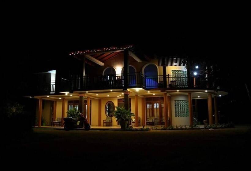 فندق Leopard City Hostel