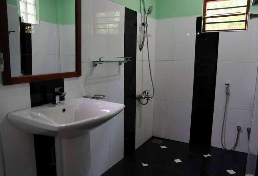 فندق Leopard City Hostel