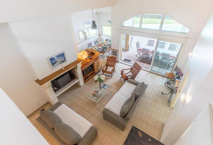 هتل Madame Vacances Villas La Prade