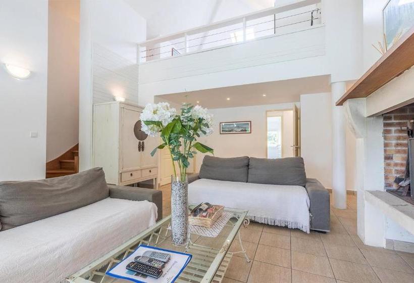 هتل Madame Vacances Villas La Prade