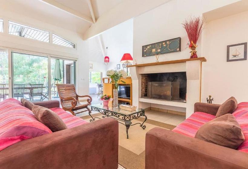 هتل Madame Vacances Villas La Prade