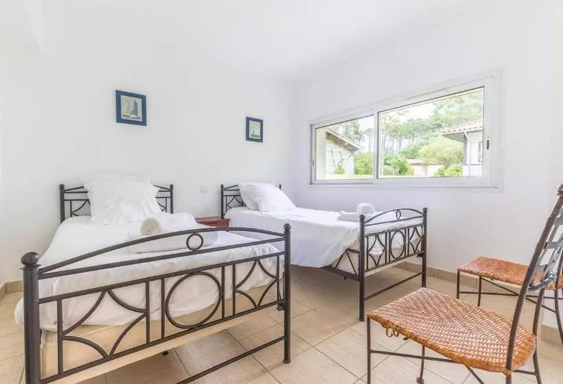 هتل Madame Vacances Villas La Prade