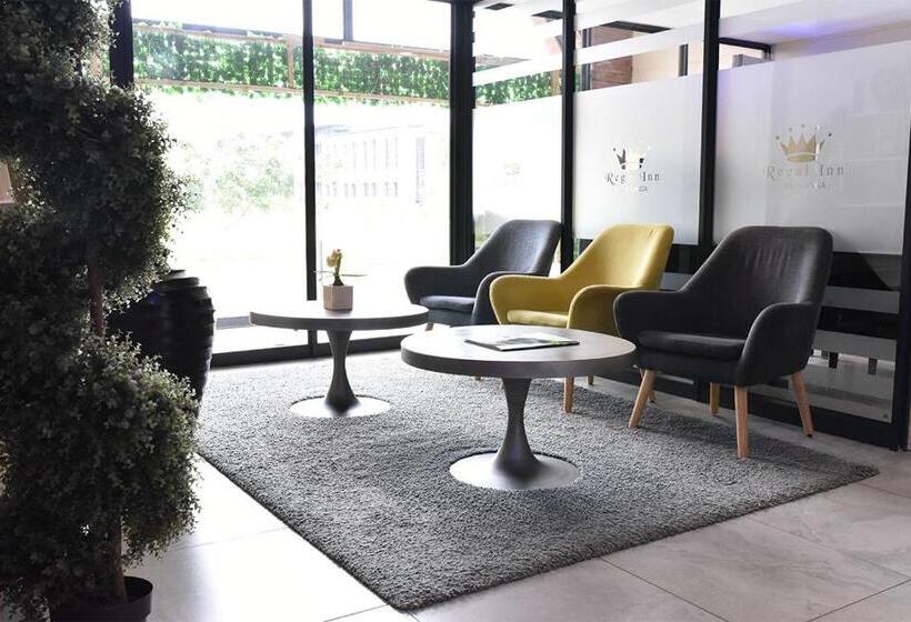 בית מלון כפרי Regal Inn Umhlanga Gateway