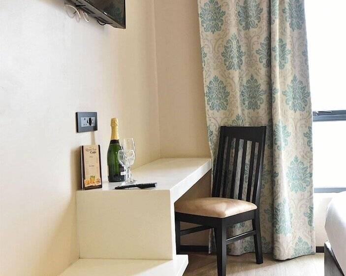 בית מלון כפרי Regal Inn Umhlanga Gateway