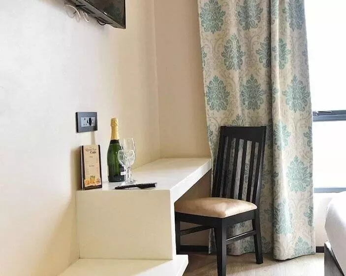 ホテル Regal Inn Umhlanga Gateway