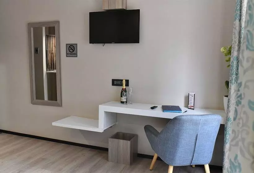 ホテル Regal Inn Umhlanga Gateway