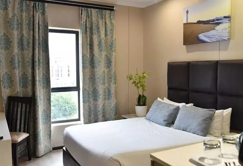 ホテル Regal Inn Umhlanga Gateway