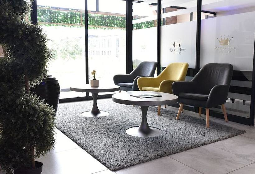 בית מלון כפרי Regal Inn Umhlanga Gateway