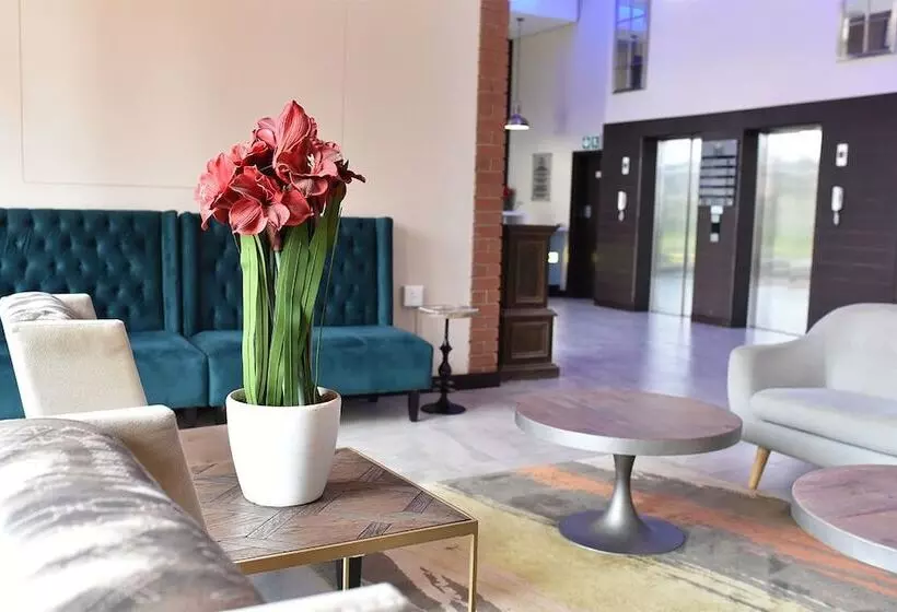 ホテル Regal Inn Umhlanga Gateway