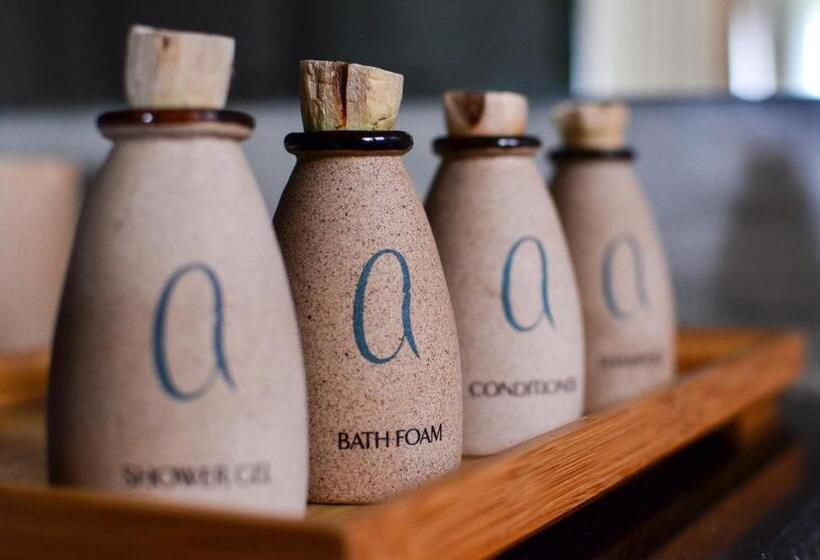 Отель Regenta Arie Lagoon Negombo