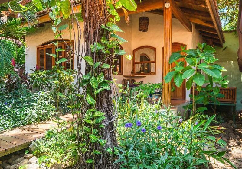 فندق Sueno Del Mar Beachfront