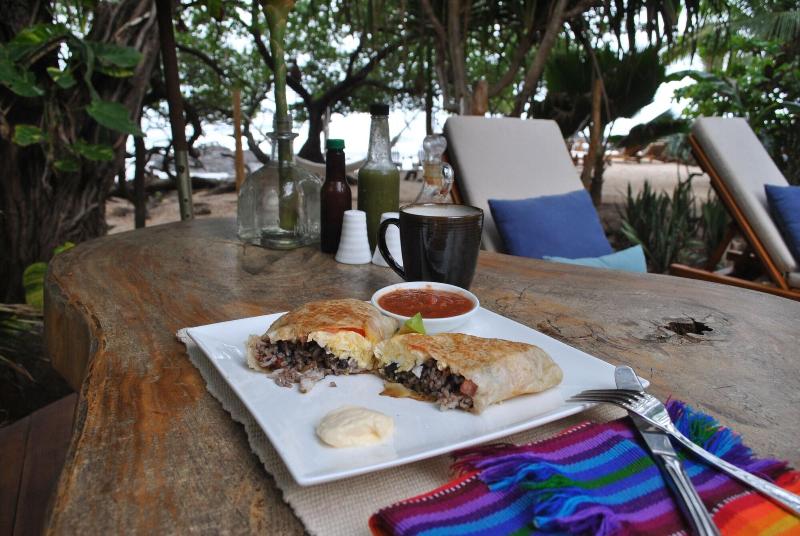 فندق Sueno Del Mar Beachfront