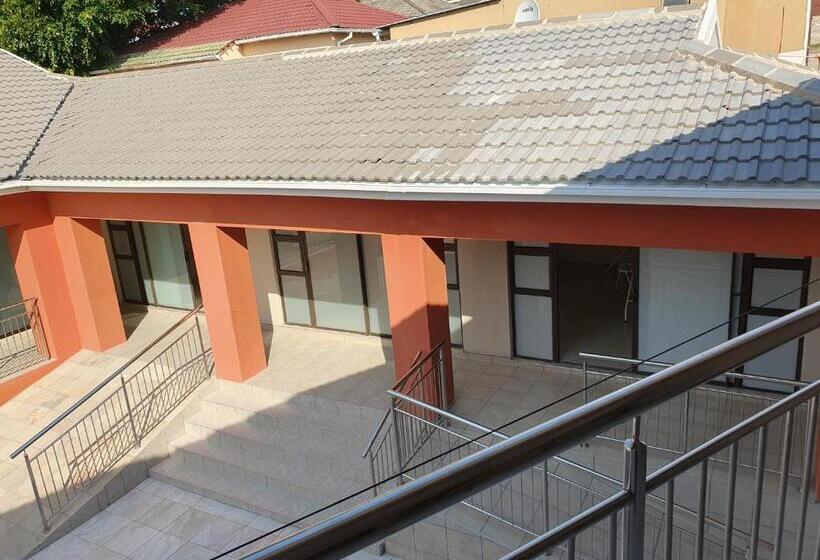 בית מלון כפרי Ubuntu