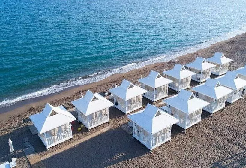 Lara Beach Homes