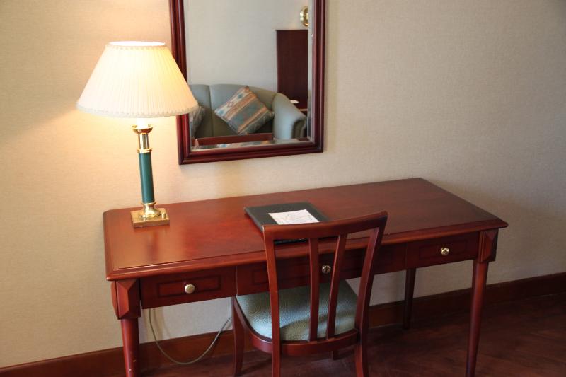 Rosedale Hotel Lotus Hill