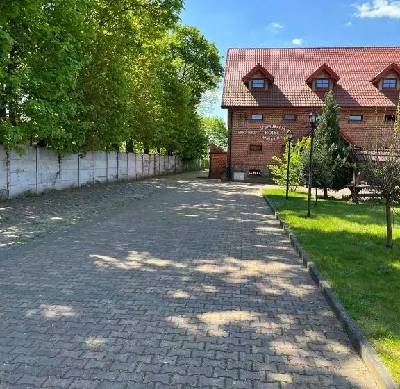Aamiaismajoitus (B&B) Folwark Polski