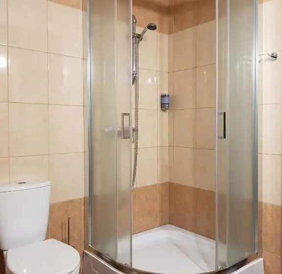 Aamiaismajoitus (B&B) Folwark Polski