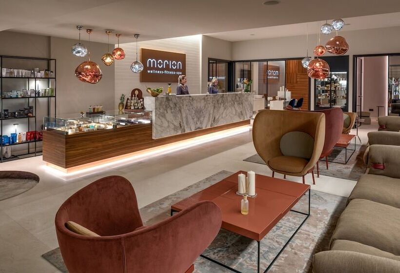 Crystal House Suite Hotel & Spa