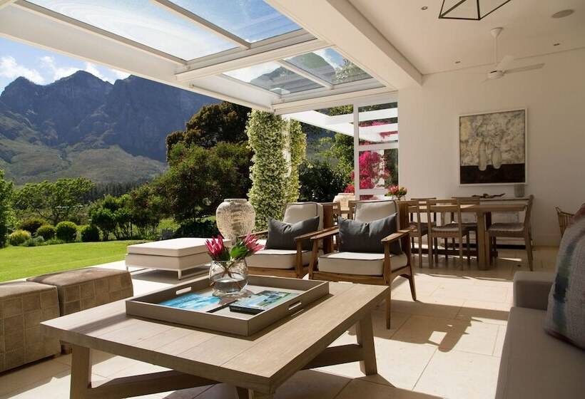 Homestead At Oldenburg Vineyards