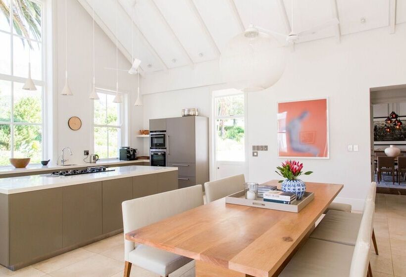 Homestead At Oldenburg Vineyards