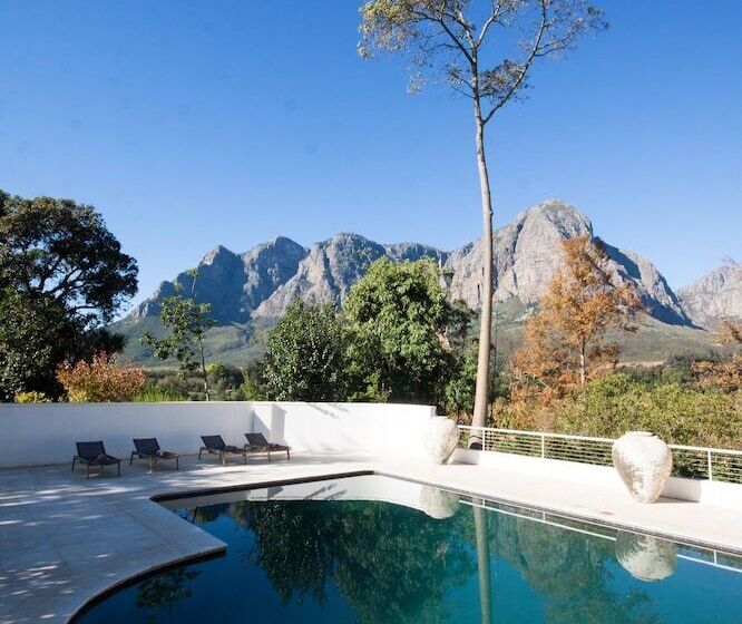 Homestead At Oldenburg Vineyards