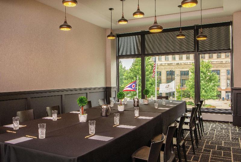 Отель Doubletree By Hilton Youngstown Downtown