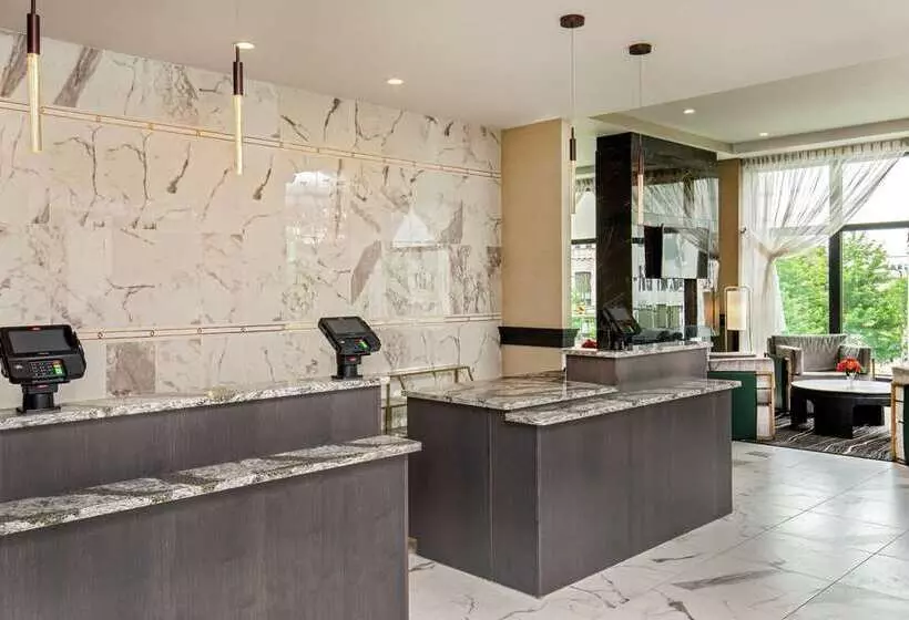 Hotelli Doubletree By Hilton Youngstown Downtown