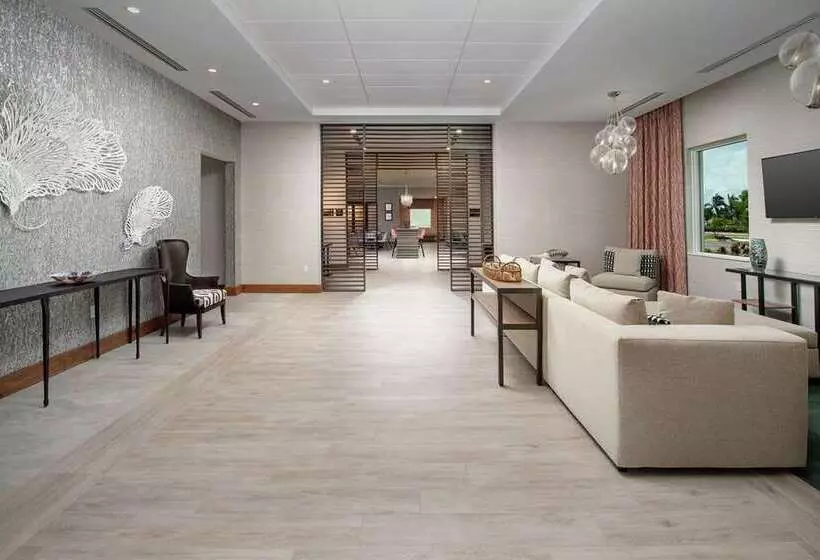 ホテル Hampton Inn Marathon   Florida Keys