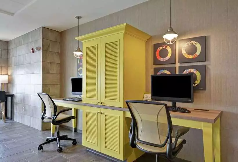 Hotelli Home2 Suites By Hilton Portland Airport