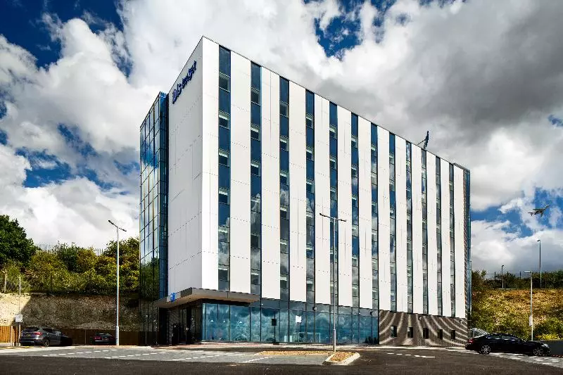 ホテル Ibis Budget Luton Airport