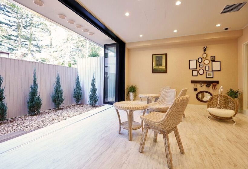 Отель Le Chien Kyuu Karuizawa