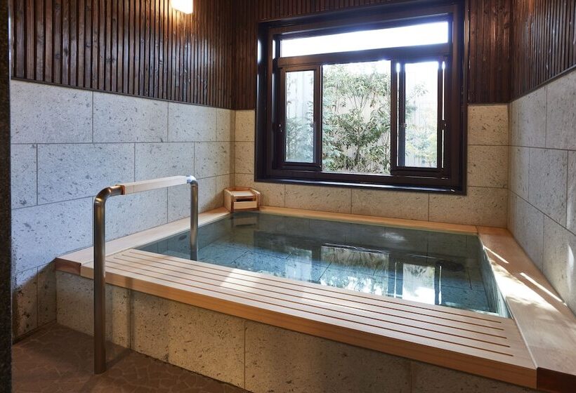 Отель Le Chien Kyuu Karuizawa