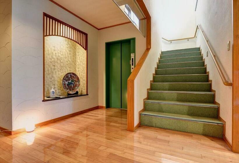 בית מלון כפרי Mikuniya