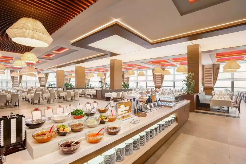 هتل Ramada Plaza By Wyndham Rize