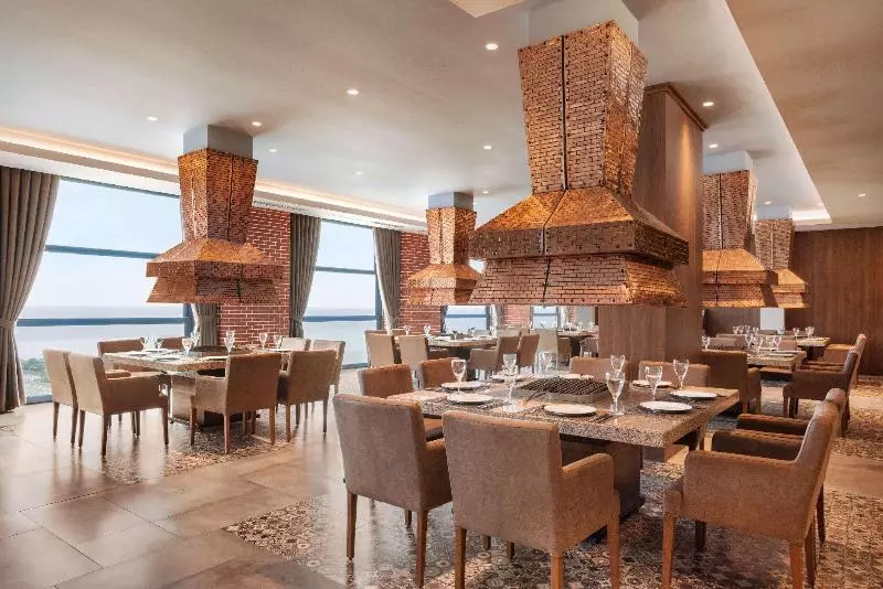 هتل Ramada Plaza By Wyndham Rize