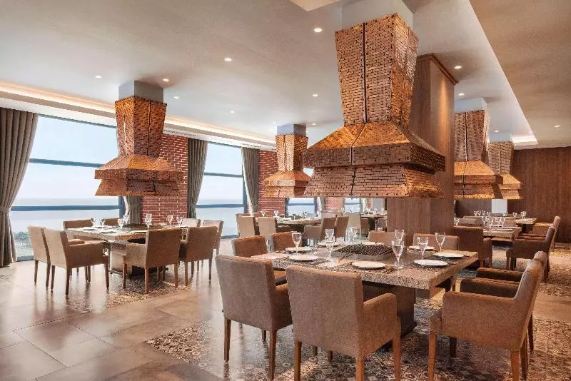 هتل Ramada Plaza By Wyndham Rize