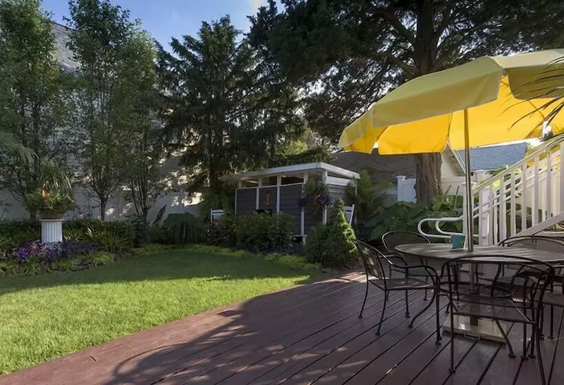 Hotelli Rehoboth Guest House   Adults Only