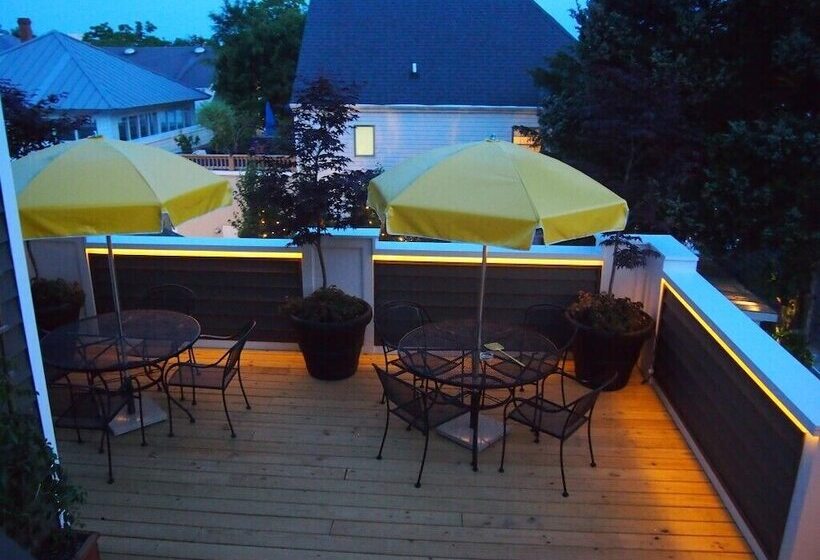 فندق Rehoboth Guest House   Adults Only