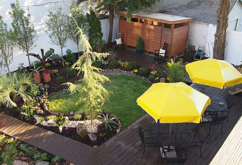 فندق Rehoboth Guest House   Adults Only