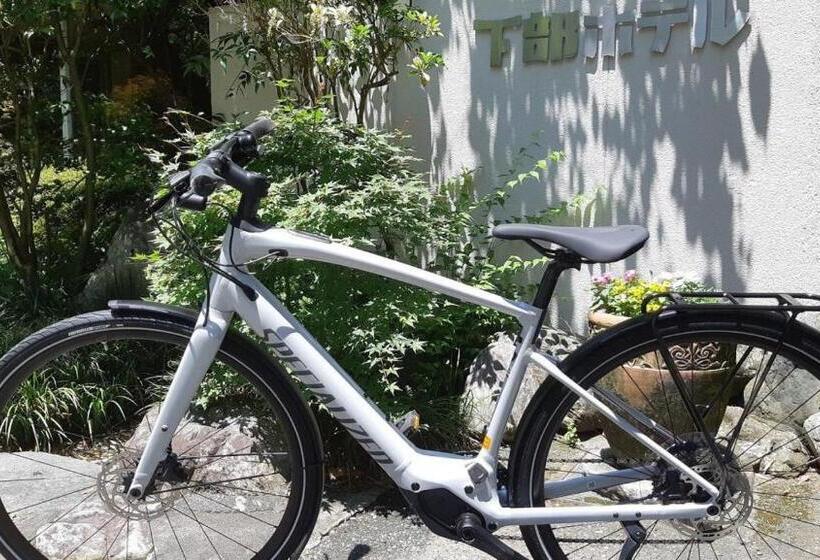 בית מלון כפרי Shimobe