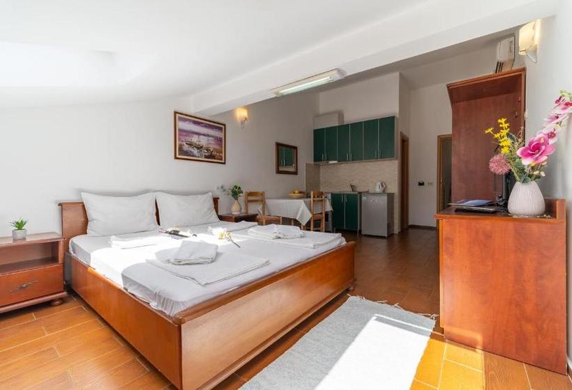 هتل Sms Apartments